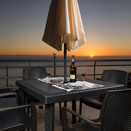 Welcome Home, With A Fantastic View, Sunrise & Sunsets Estreito Da Calheta Exteriör bild